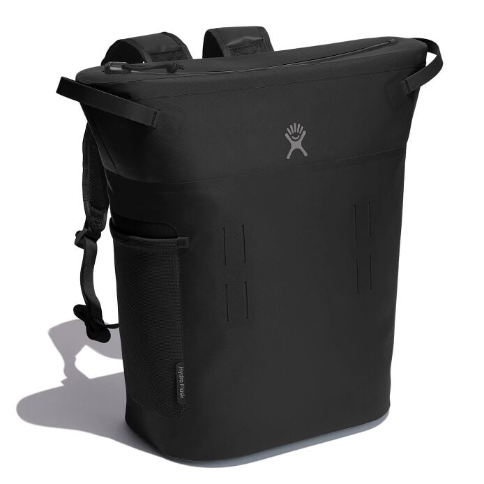 20-l-day-escapetm-pack-v8 20-l-day-escape-soft-cooler-pack-black-angled_1.jpg