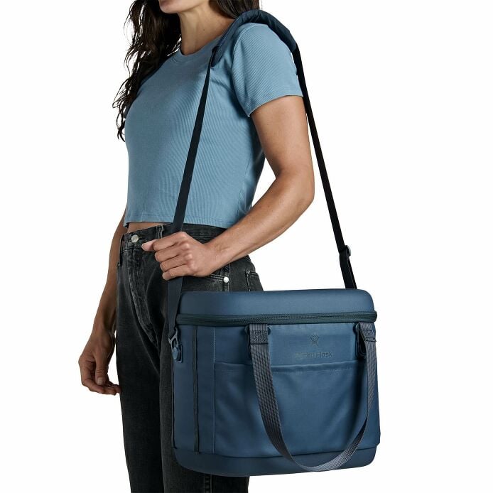 carryouttm-soft-cooler-15-l-k3 250815_hydro_s26_hb_14556_6.jpg