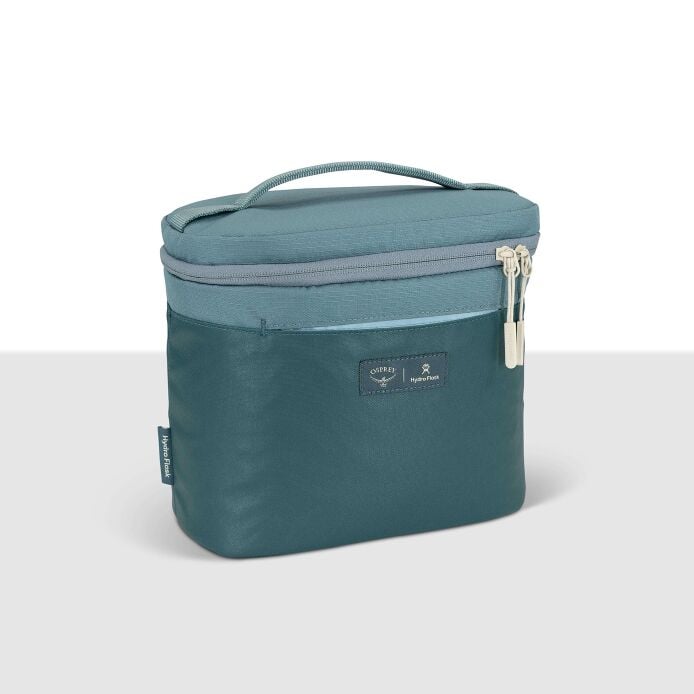 osprey-axis-x-hydro-flask-campus-essentials-bundle-j9 axisxhydroflask_s26_detail1_cascadeblue_10007249_1.jpg