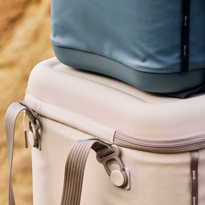 carryouttm-soft-cooler-30-l-j9 hf_carryout_bouwer_d1_l1_torrey_pines_still_life_0381_1_6.jpg