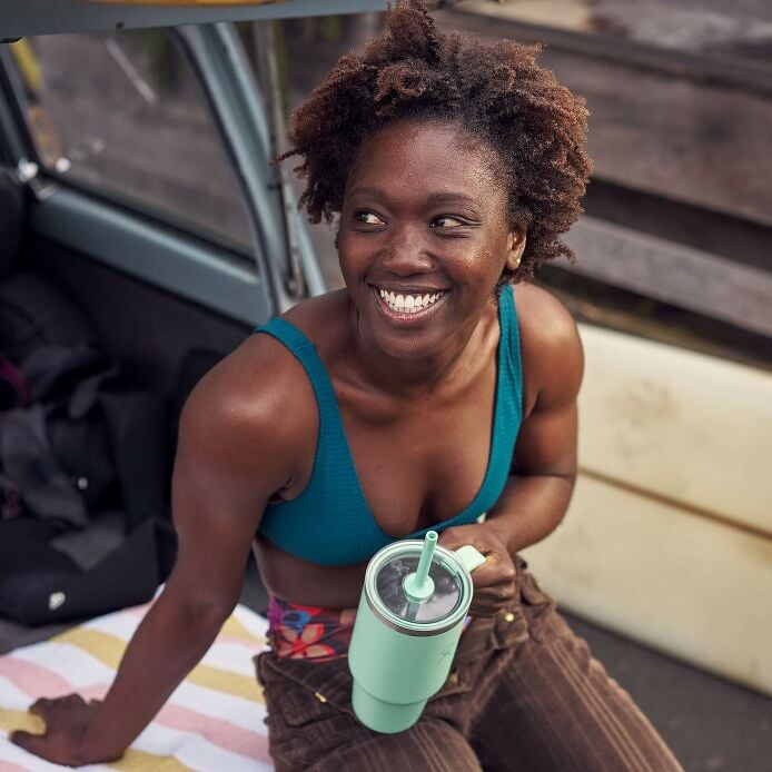 24-oz-travel-tumbler-y7 hf_s26_mcinnis_0259.jpg