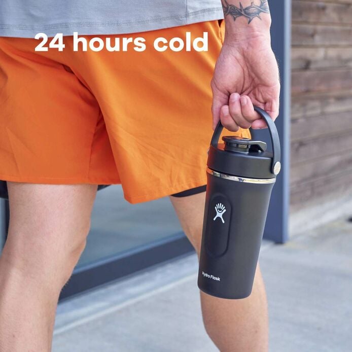 24-oz-insulated-shaker-bottle-g3 hydro_flask_ecomm_en_insulated_shaker_pt03_2000x2000px_4.jpg