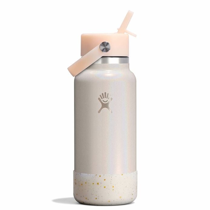 medium-boot-i4 le-f25w32-g-32-oz-wide-flex-straw-cap-glimmer-cream-straight-withboot_1_1_1.jpg