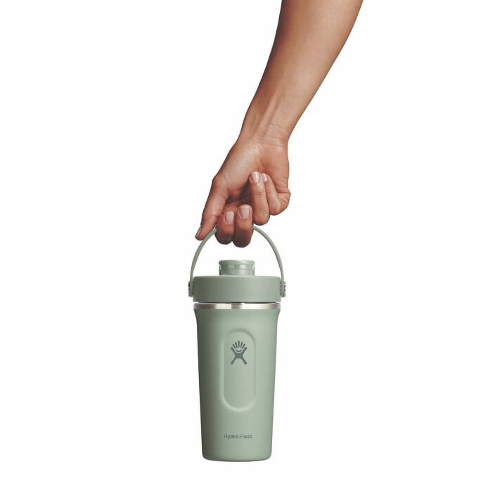 gym-bundle-s8 mxcc24374_24ozinsulatedshakerbottle_agave_hb_1.jpg
